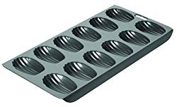 Chicago Metallic Professional 12-Cup Non-Stick Madeleine Pan, 15.75-Inch-by-7.75-Inch